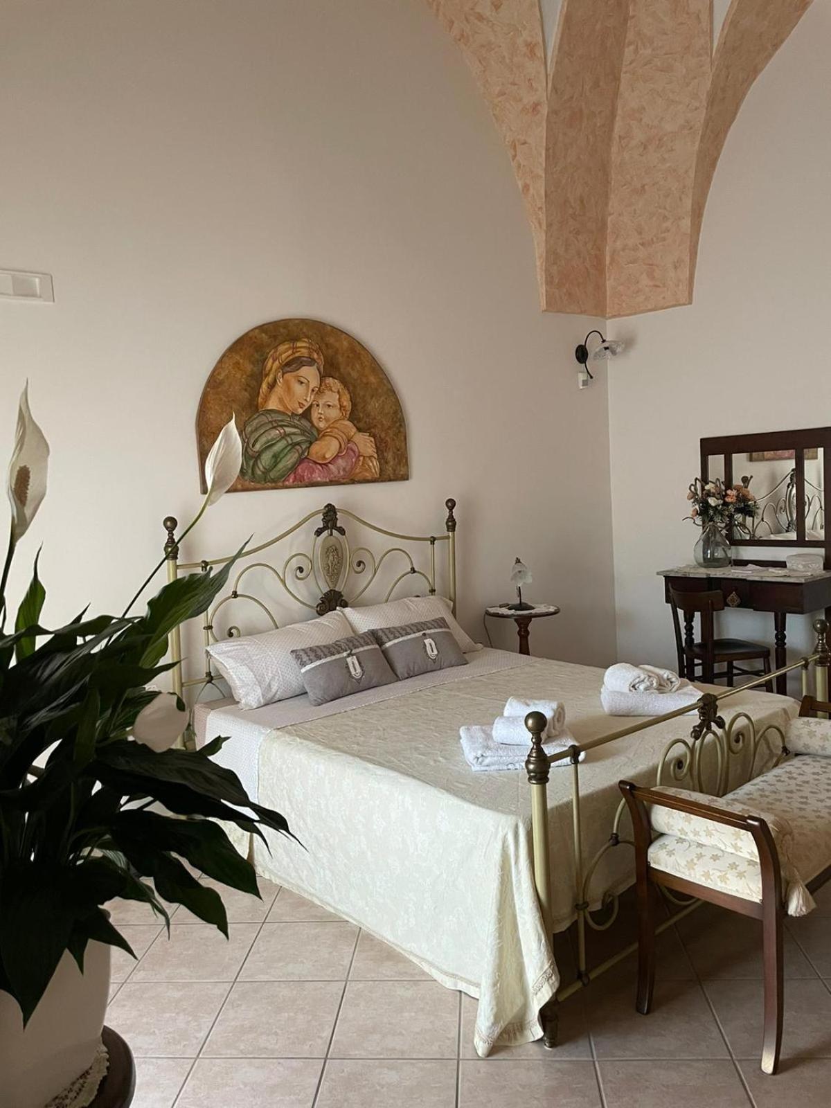 Donna Concetta Casa Vacanze Felline Ruang foto