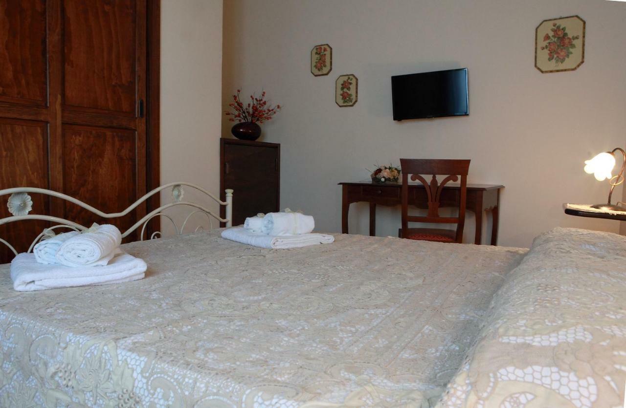 Donna Concetta Casa Vacanze Felline Bagian luar foto