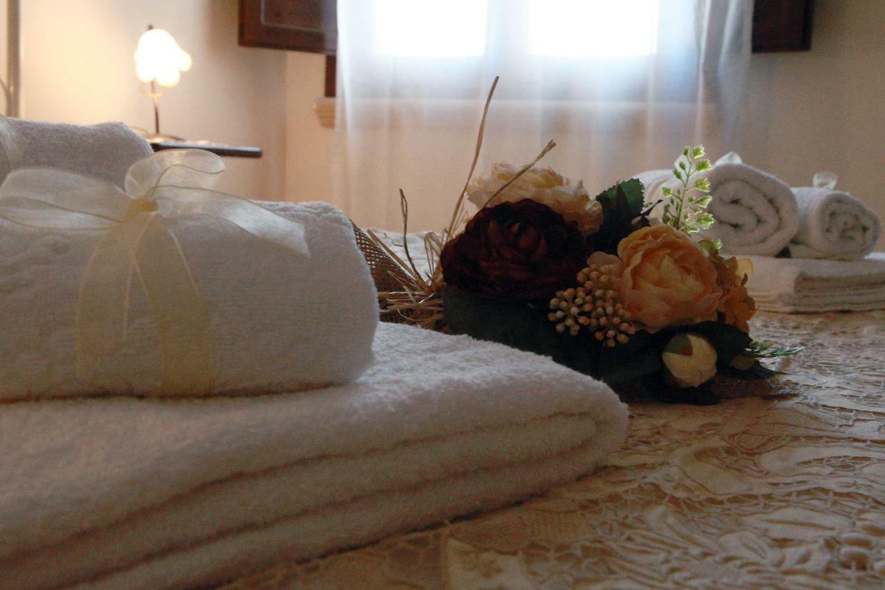 Donna Concetta Casa Vacanze Felline Bagian luar foto